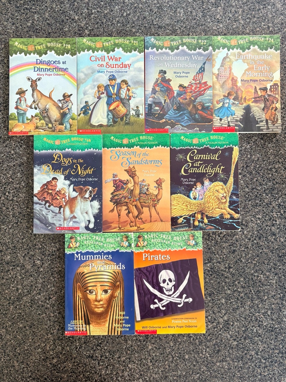 Magic Treehouse books Lot of 26 books Teacher’s Classroom Library - Picture 2 of 3